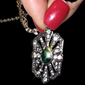 Art-deco Emerald Green Crystal Pendant Antique Gold